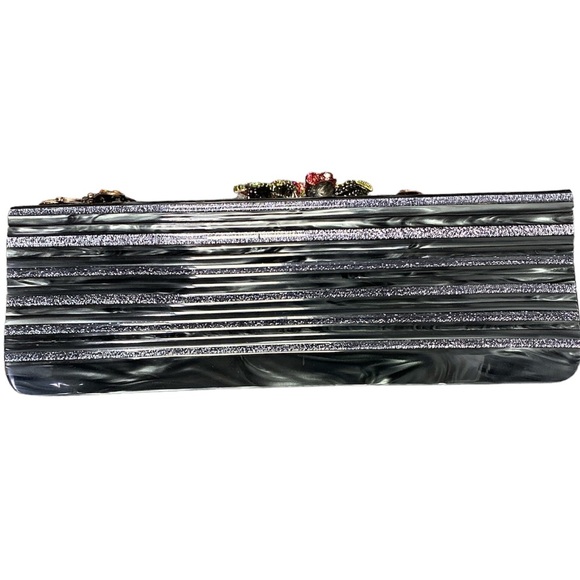 Iris Lane NWT Unique Bedazzled Butterflies Roses Crossbody Clutch Handbag - Picture 5 of 5